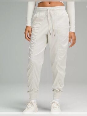 New Lululemon Dance Studio Mid-Rise Jogger *Lined color LTIV (Light Ivory)